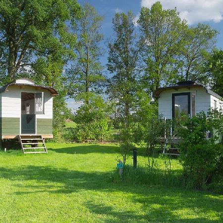 B&B Pipowagen "Het Wellnesst" Op Wellness Camping En B&B Stoltenborg Meddo Exterior photo