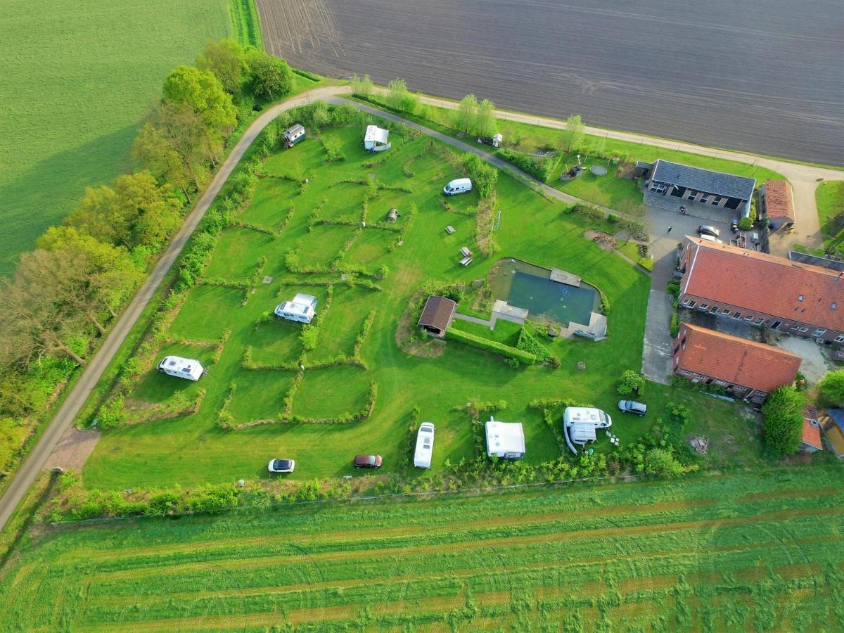 B&B Pipowagen "Het Wellnesst" Op Wellness Camping En B&B Stoltenborg Meddo Exterior photo